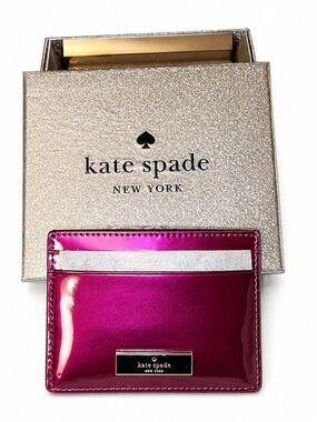 kate spade metallic magenta card holder with silver plaque